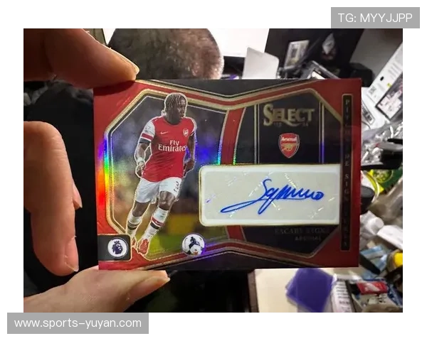 足球球星卡物料分析与收藏价值探讨：从材质到市场趋势的全面解读